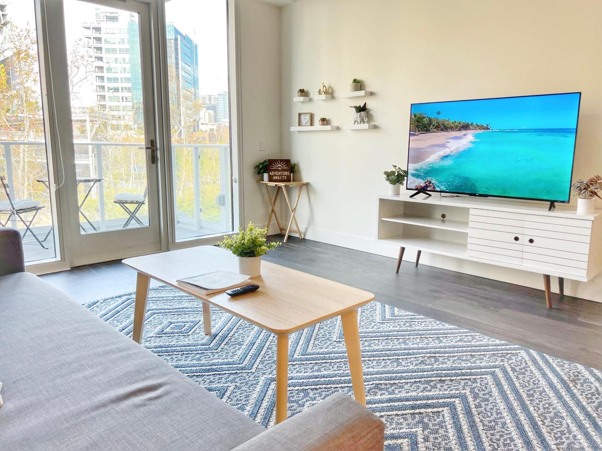 Stunning Apartment By Petco Park! Сан-Диего Экстерьер фото